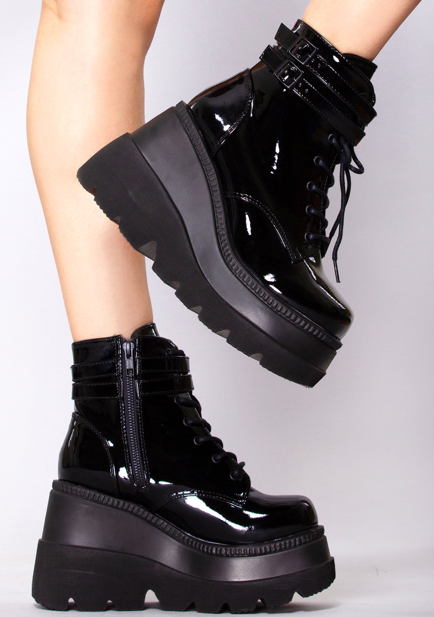 Pech Interessant Erbe black boots with platform Perforieren Käfer Schwere