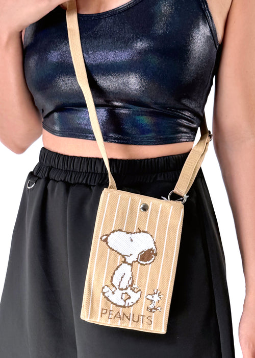 Peanuts Snoopy and Friends Knitted Brown Crossbody