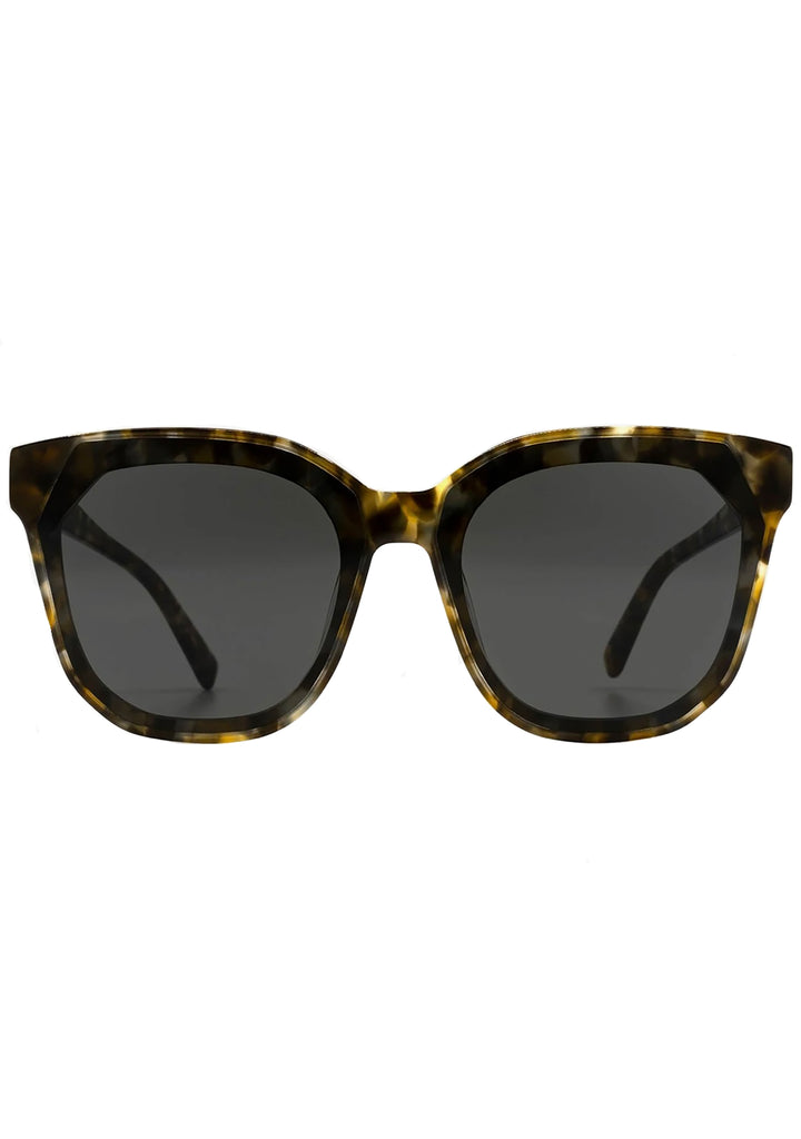 Diff Eyewear Tortoise Sunglasses with Black Case Gia Cat Eye Sunglasses | Espresso Tortoise & Solid Grey  main image 3