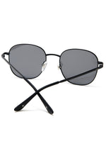 Avalon Sunglasses in Matte Black/Grey Mirror
