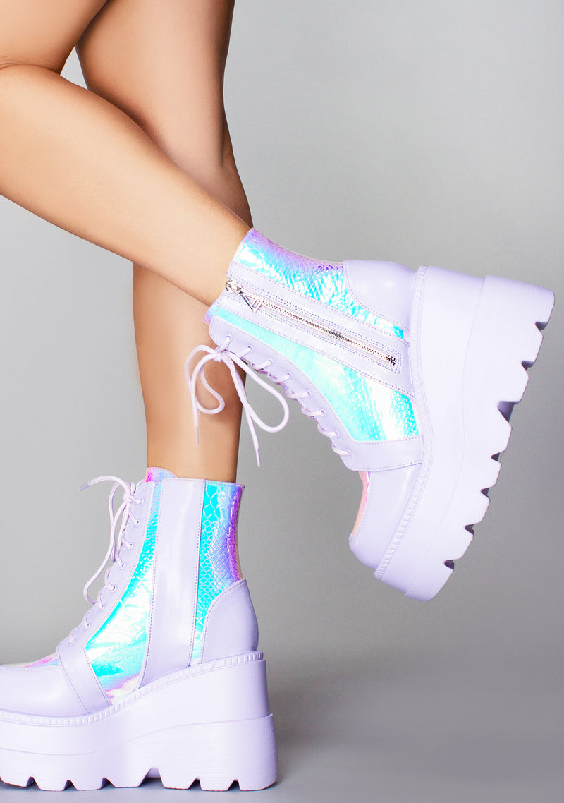 LASR Fairy Kiss Platform Boots in Lavender